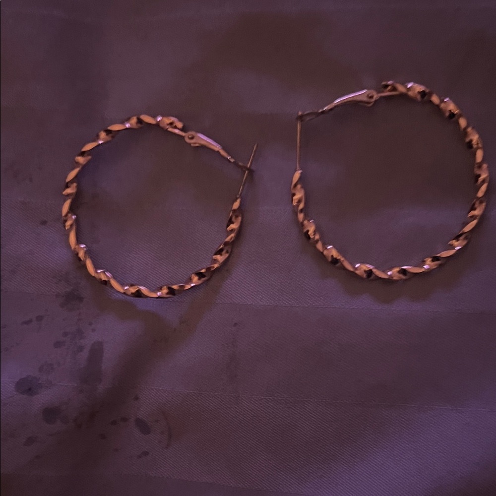 Elegant Gold and Black Hoop Earrings